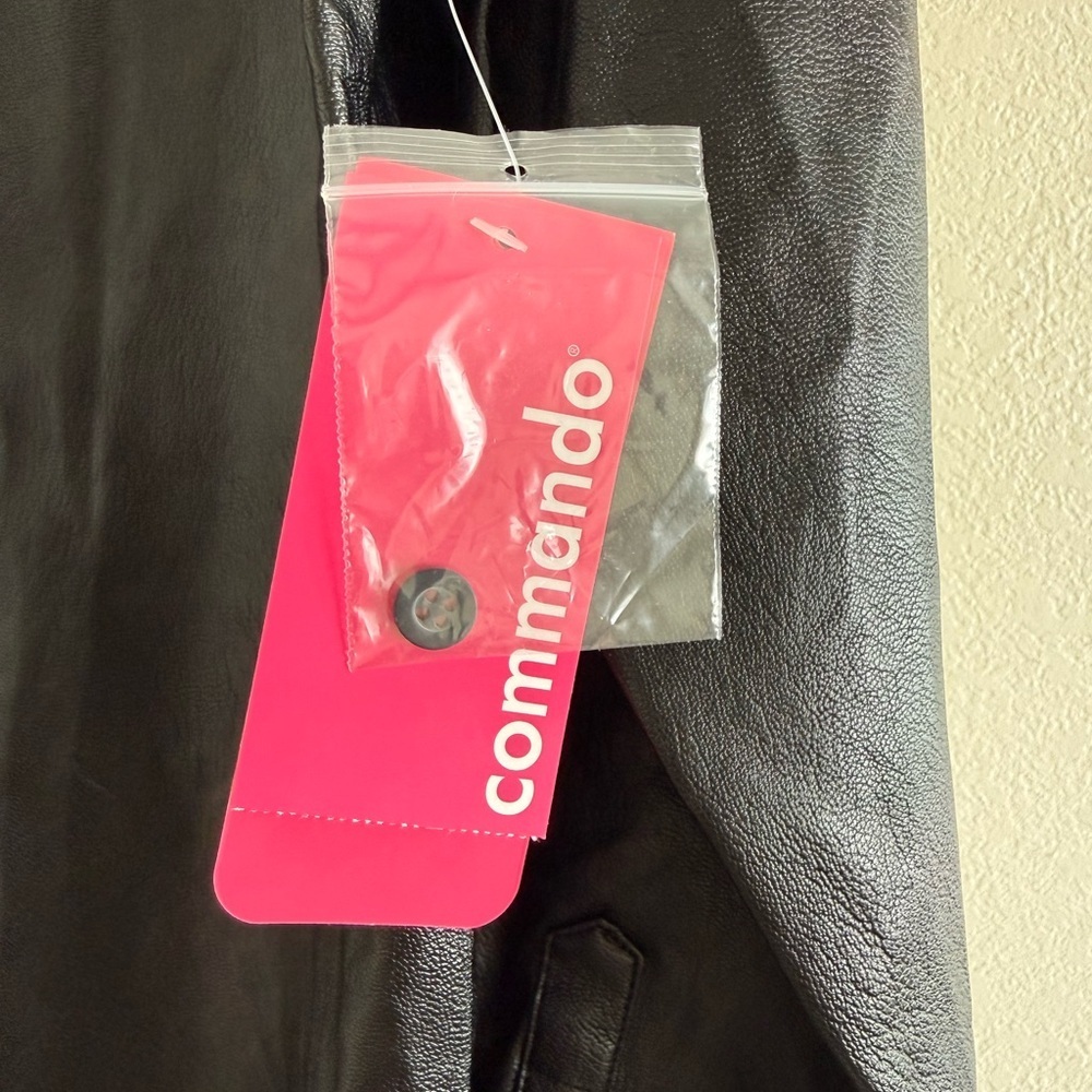 NWT Commando Lightweight Faux Leather Oversized Button Down Shirt Size Medium - Picture 6 of 7